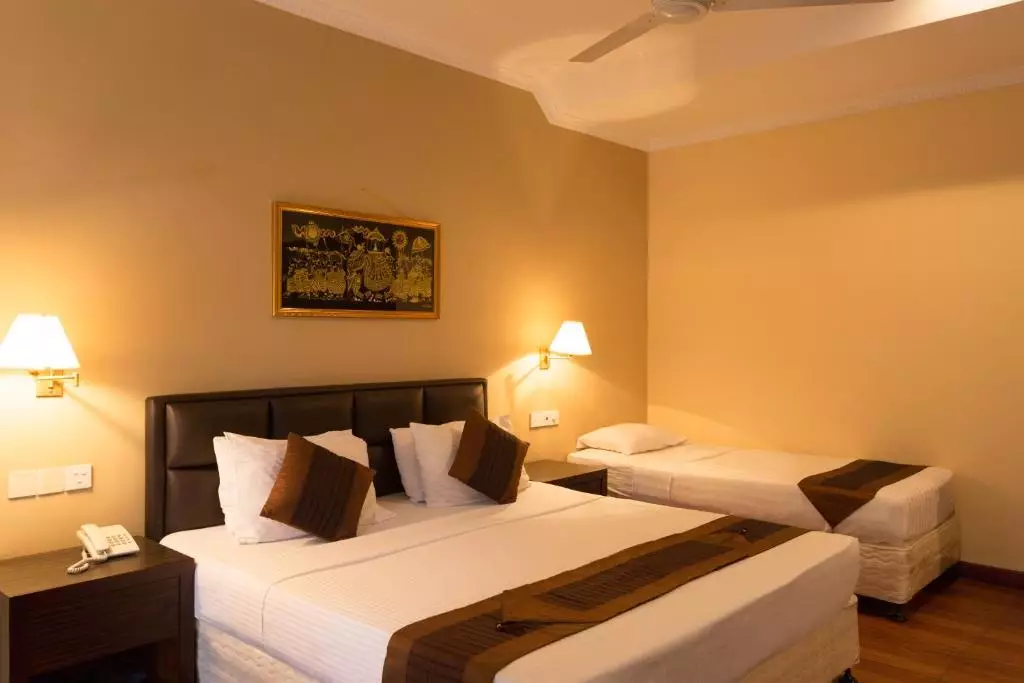 Devon Hotel
